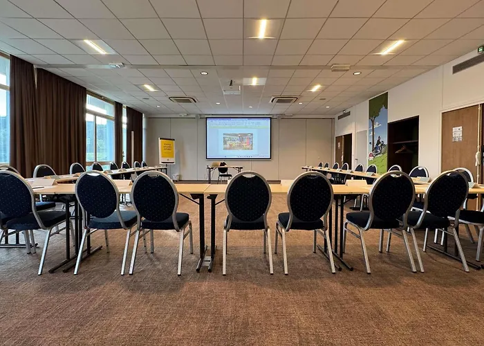 Hotel Ibis Styles Angoulême Nord - Restaurant 3*